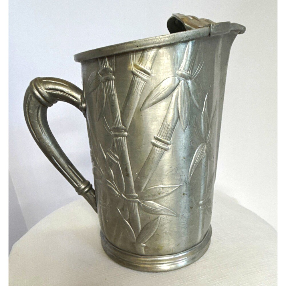 Everlast Forged Aluminum Beer Pitcher w/ Handle Bamboo Design Breweriana Read…